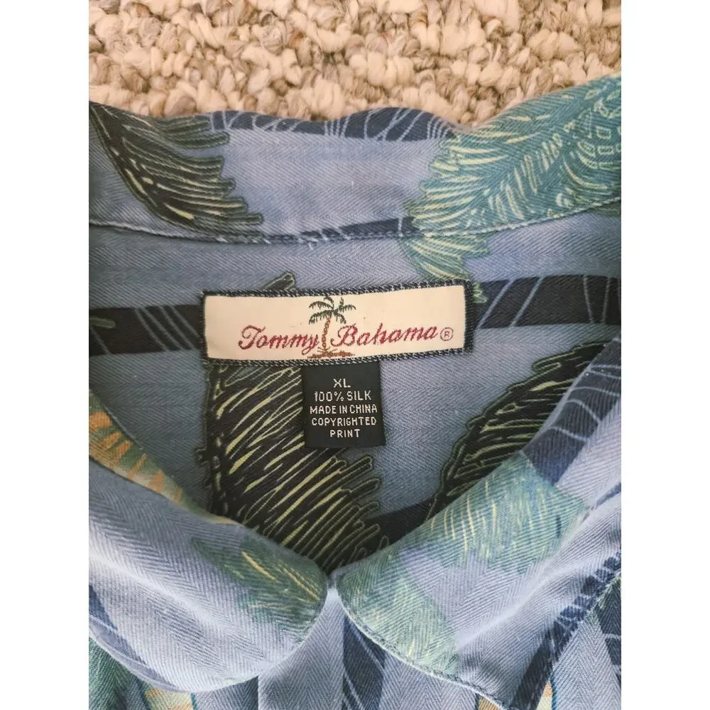 Tommy Bahama Men's XL Hawaiian 100% Silk Camp Shirt Tropical Vacation Travelwear - Picture 2 of 5